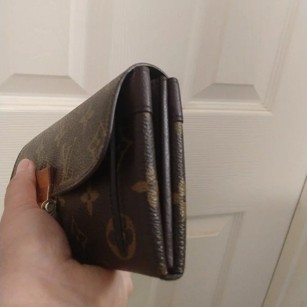 Louis Vuitton Monogram Elysee Wallet - Picture 6 of 15